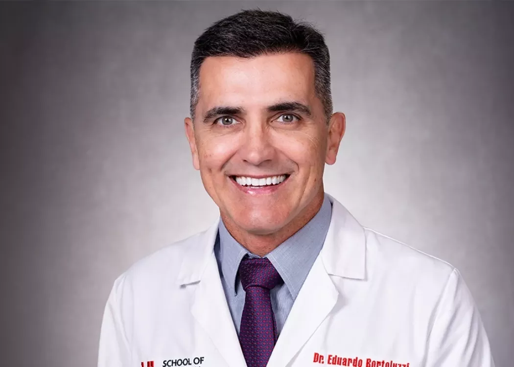 Dr. Eduardo Bortoluzzi